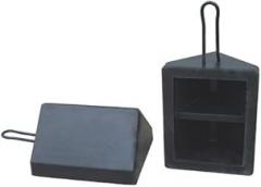 Wheel Chock, Molded Rbr w/Stl Grab, Black