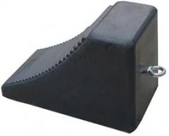 Wheel Chock, Molded RBR w/STL Grab, Black