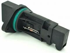 Air Flow Sensor Adapter 0280218063 0280218064 06A906461L Mass Air Flow Meter MAF Sensor/Fit For Audi A3 A4 A6 TT VW Beetle Jetta Golf Passat 1.8T 2000-2006 Air Meter Mount Base