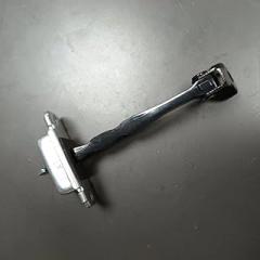 1pc/Package Left Front Door Arrester 79380-3X000 793803X000 YANGMO-AUTO