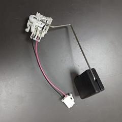 1pc/Package Gasoline Float 17047-T2A-A00 17047T2AA00 YANGMO-AUTO