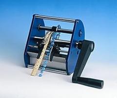 TP6/R-EC/21 Manual cutting machine for taped radial components. Tape pitch P=12.7mm. Other versions available for tape pitch P= 15mm (.59