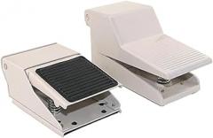 Cylinder Valve Pneumatic Foot Valve 4F210-08L/4F210-08G Pedal Foot Switch Valve FV320 Cylinder Control Valve reversing Valve(4F210-08 No Lock,No Joint)