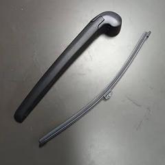 TRIPLE-DRAGON OE# 8R0955407 8R0 955 407 Rear Wiper arm Strap 1pack/Set