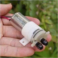 DC12V 0.11A Carbon Brush 370 Electronic Starter Diaphragm Suction Water Pump Self-Priming Pump Long-Life