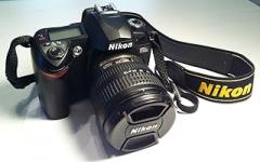 Nikon D70S 6.1MP Digital SLR Camera Kit with 18-70mm Nikkor Lens