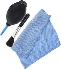 Vaguelly Soft Silicone Air Blower Pump for Camera Lens LCD Screens Dust with Brush for Photographers and Electronics Maintenance Random Style