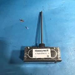 Honeywell C7041D2001/U Electronic Temperature Sensor, 20K Ohm Ntc, 5